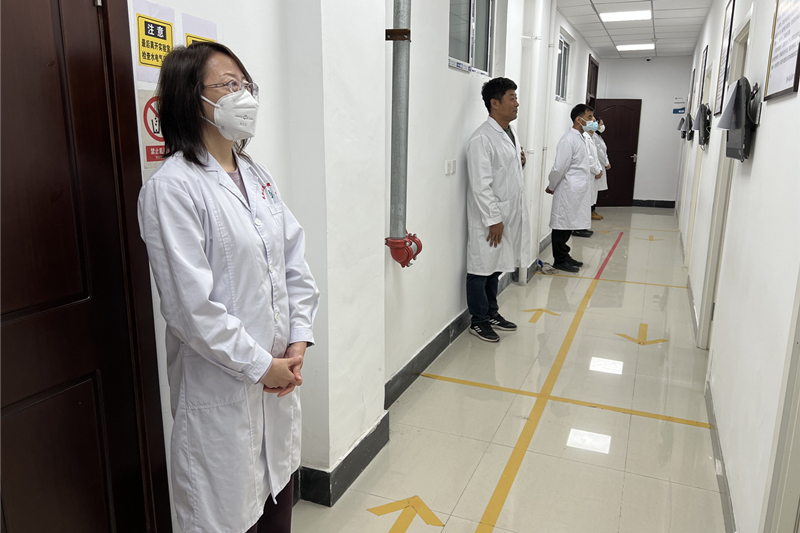 考生輪站現(xiàn)場_proc.jpg