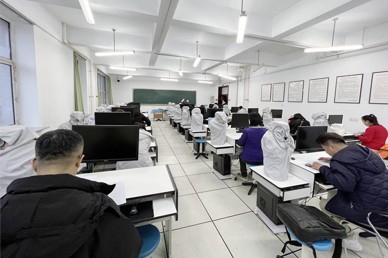 聽診考場現(xiàn)場_proc.jpg